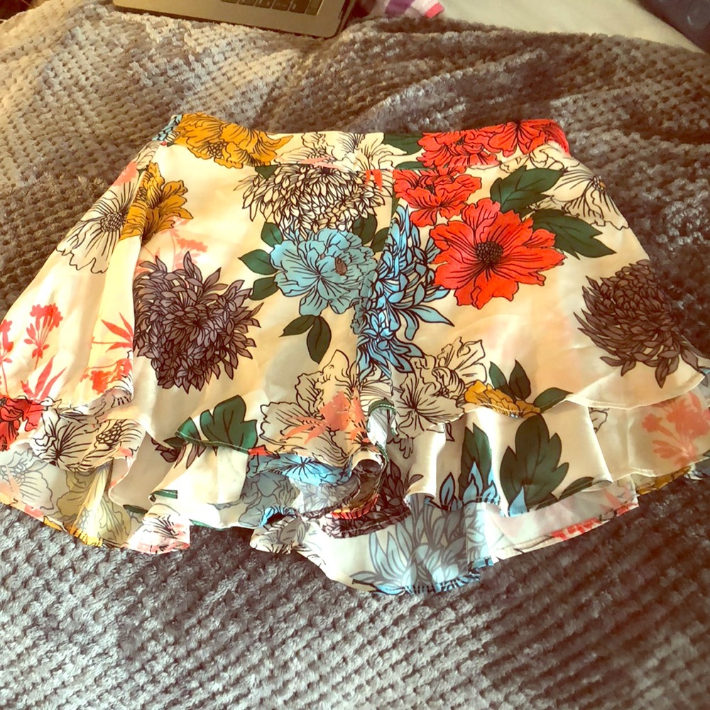 Brand new VICI skort, tags on!